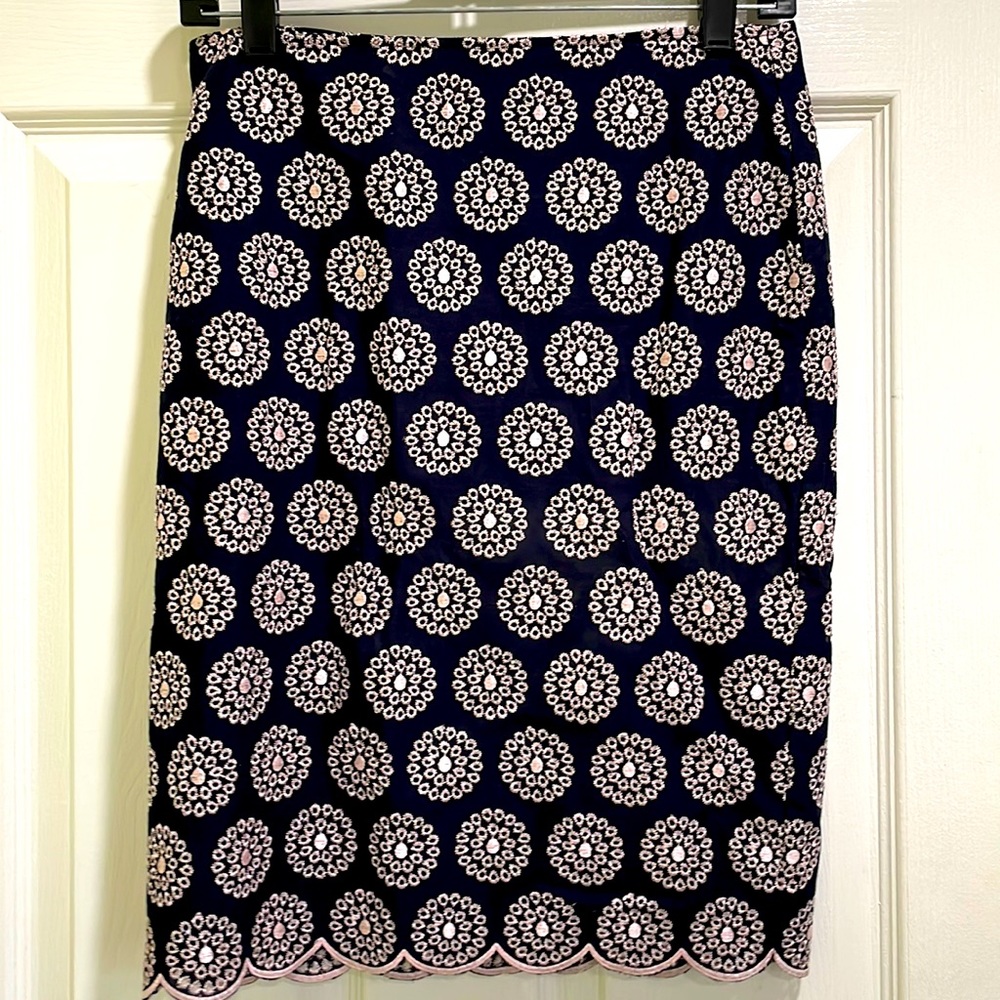 Scallop-Edge Pencil Skirt